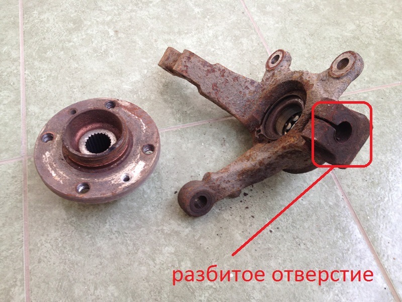 поворотный кулак nissan note