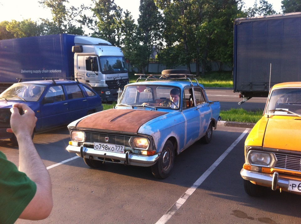 Встреча у завода АЗЛК!Еще фото Р-значит рэйтинг. — Москвич 2137, 1,5 л ...