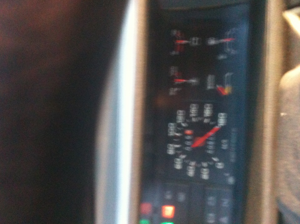 вот так едет ну плюс минус погрешность спидометра — Lada 2108, 1,5 л ...