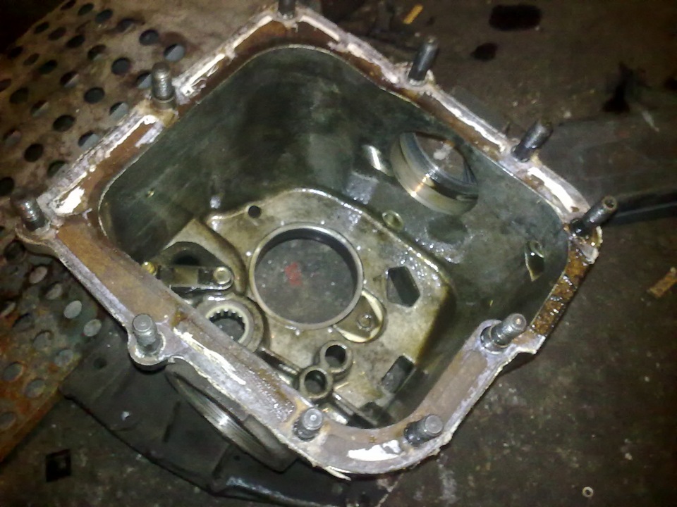 Маленькая но неприятная поломка коробки передач. День первый, разбор ...