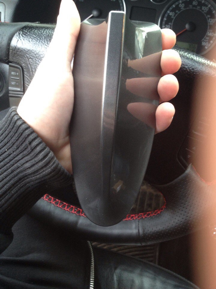 Акулий плавник вместо антенны штыря — Volkswagen Passat B5, 1,8 л, 2003 ...