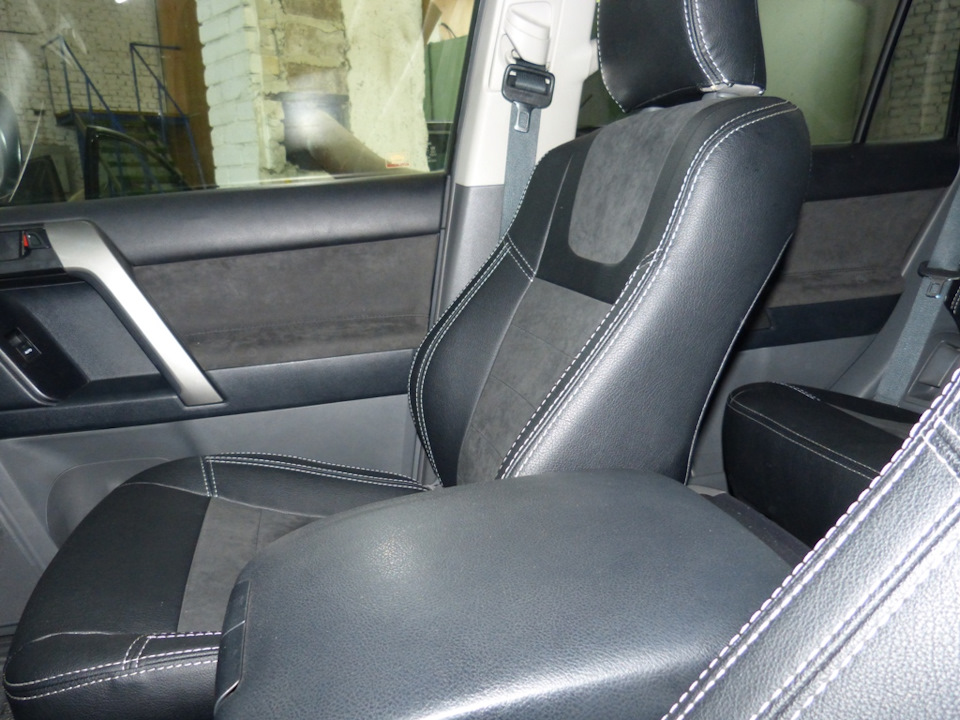 Toyota Prado 150 – Перетяжка дверных карт серой алькантарой ...