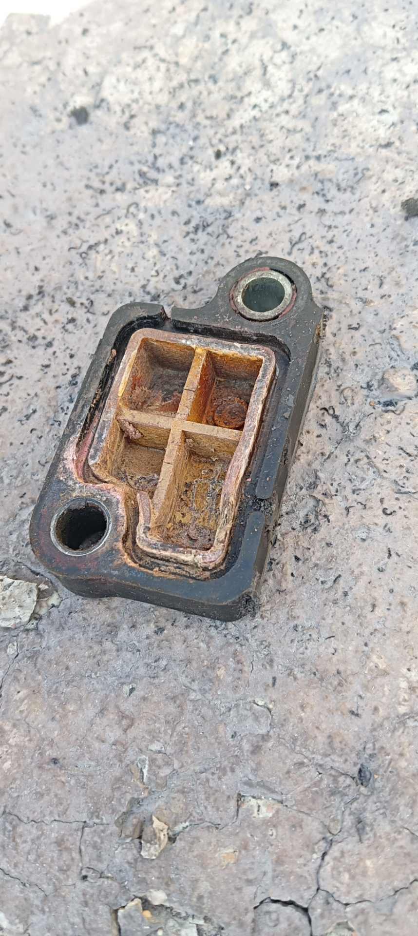 Устранил течь выпускного коллектора и поменял опорники — Chevrolet Aveo ...