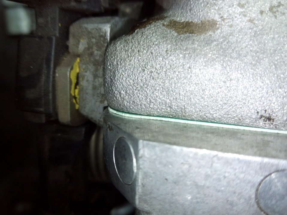 Замена прокладки под дроссельной заслонкой… — SEAT Toledo (1G), 2 л ...