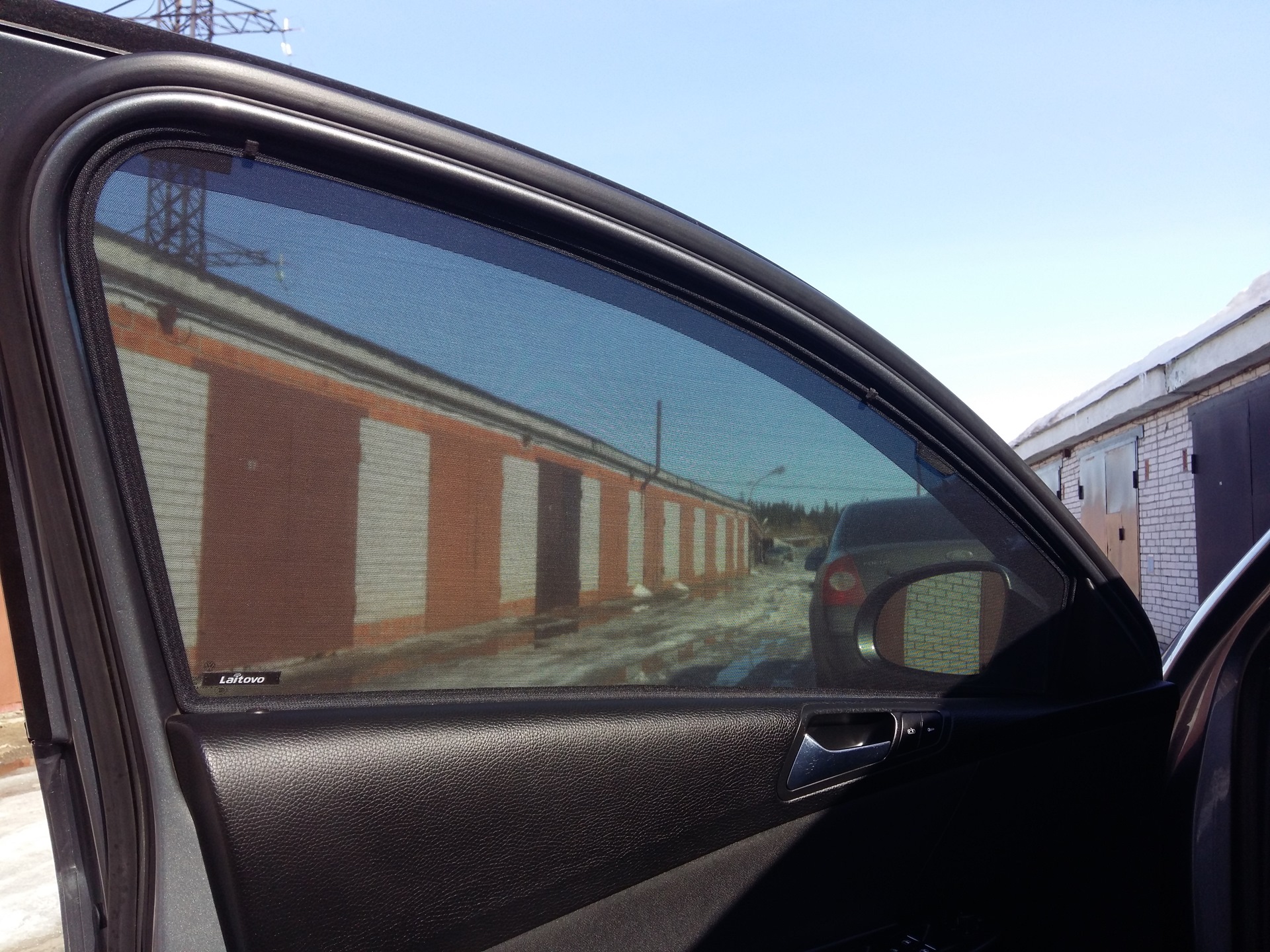Шторки на передние окна. Автошторки Hyundai Tucson. Каркасные шторки Citroen c4. Автошторки 93 Passat cc. Автошторки лайтово Чико премиум.