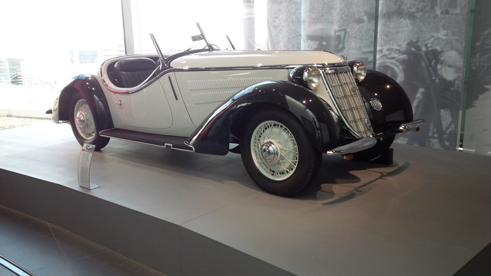 Музей Ауди в Ингольштадте — MG MGB, 1,8 л, 1973 года | путешествие | DRIVE2