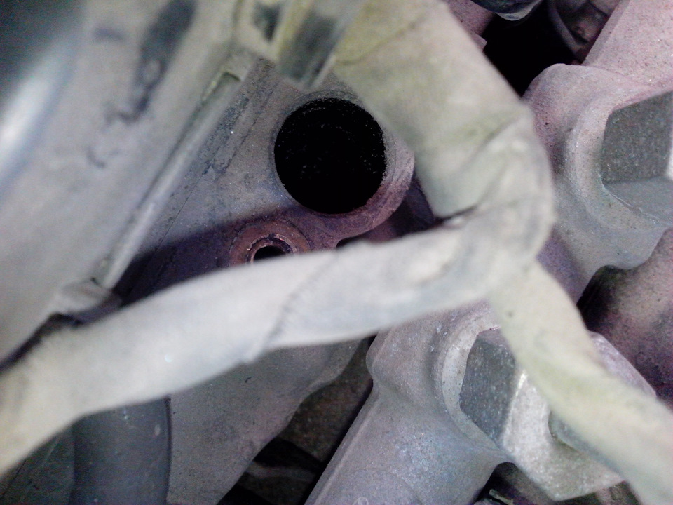 26. Чистка датчика давления во впускном коллекторе. — KIA Sorento (2G ...