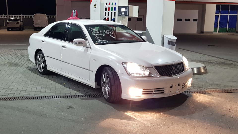 Toyota Crown s180 Р±РµР»С‹Р№