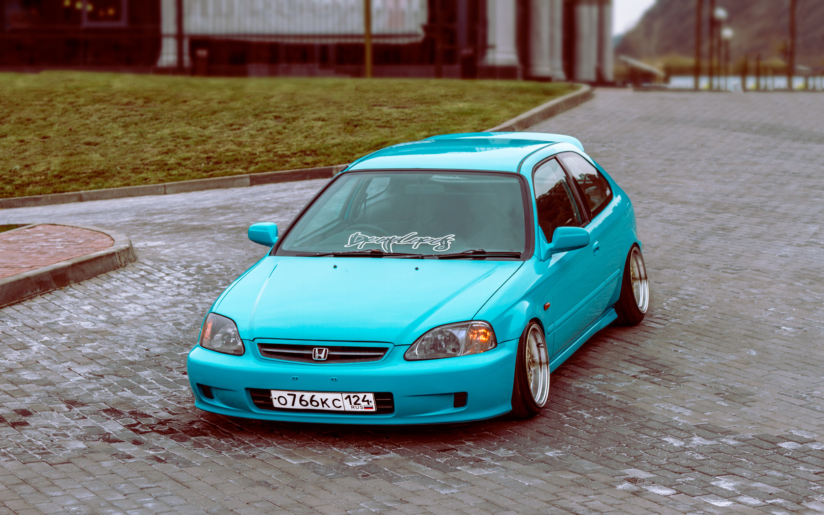 Мятный Honda Civic