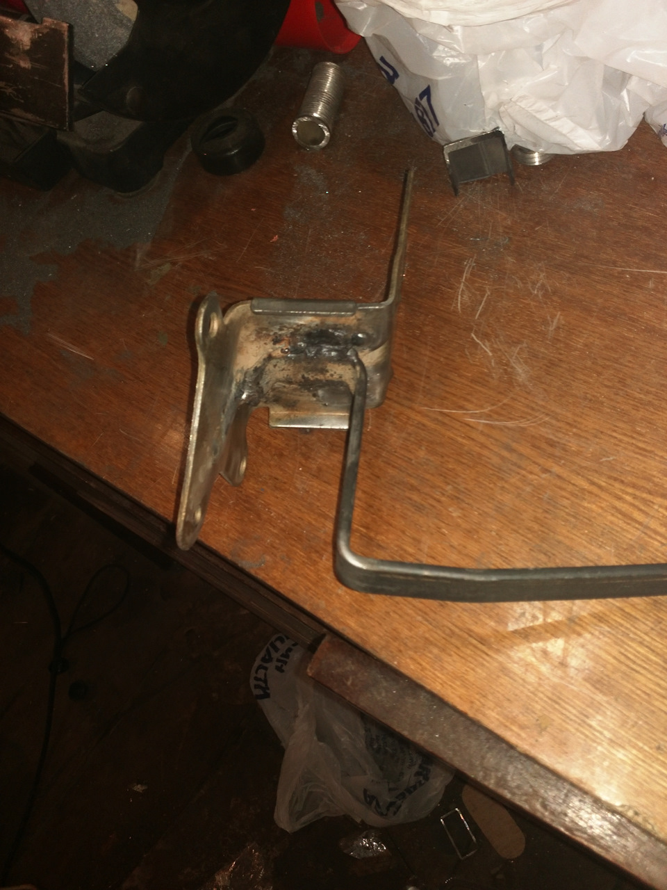 Доработка кронштейна расширительного бачка — УАЗ Patriot, 2,7 л., 2015 ...