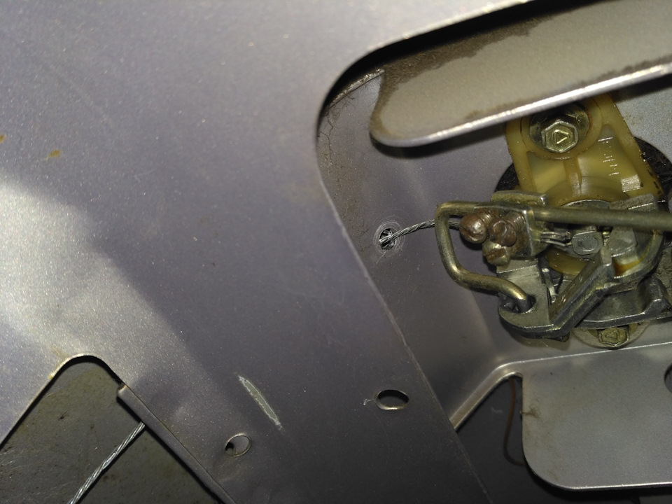 f1494aes 960 Как открыть багажник волга 31105