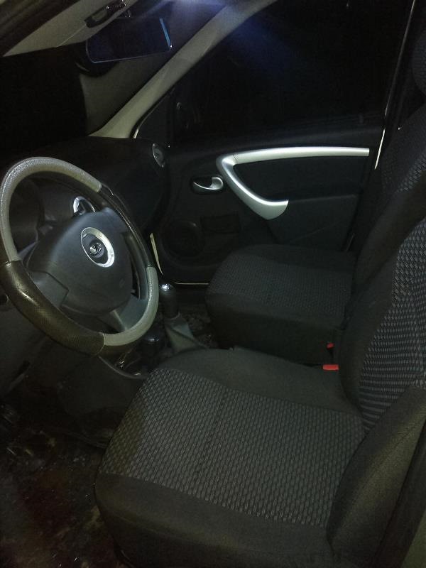 Новый свет в салоне в темноте и работа светоотражающих наклеек — Lada ...