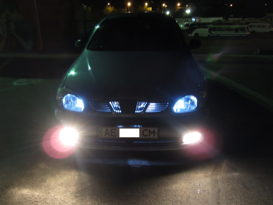 Лампочки в подсветку номера альмера классик. Лампы ксенон 4300 5000 6000. Таблица свечения светодиодных ламп. Ксенон 4300 и 5000. Philips led h11.