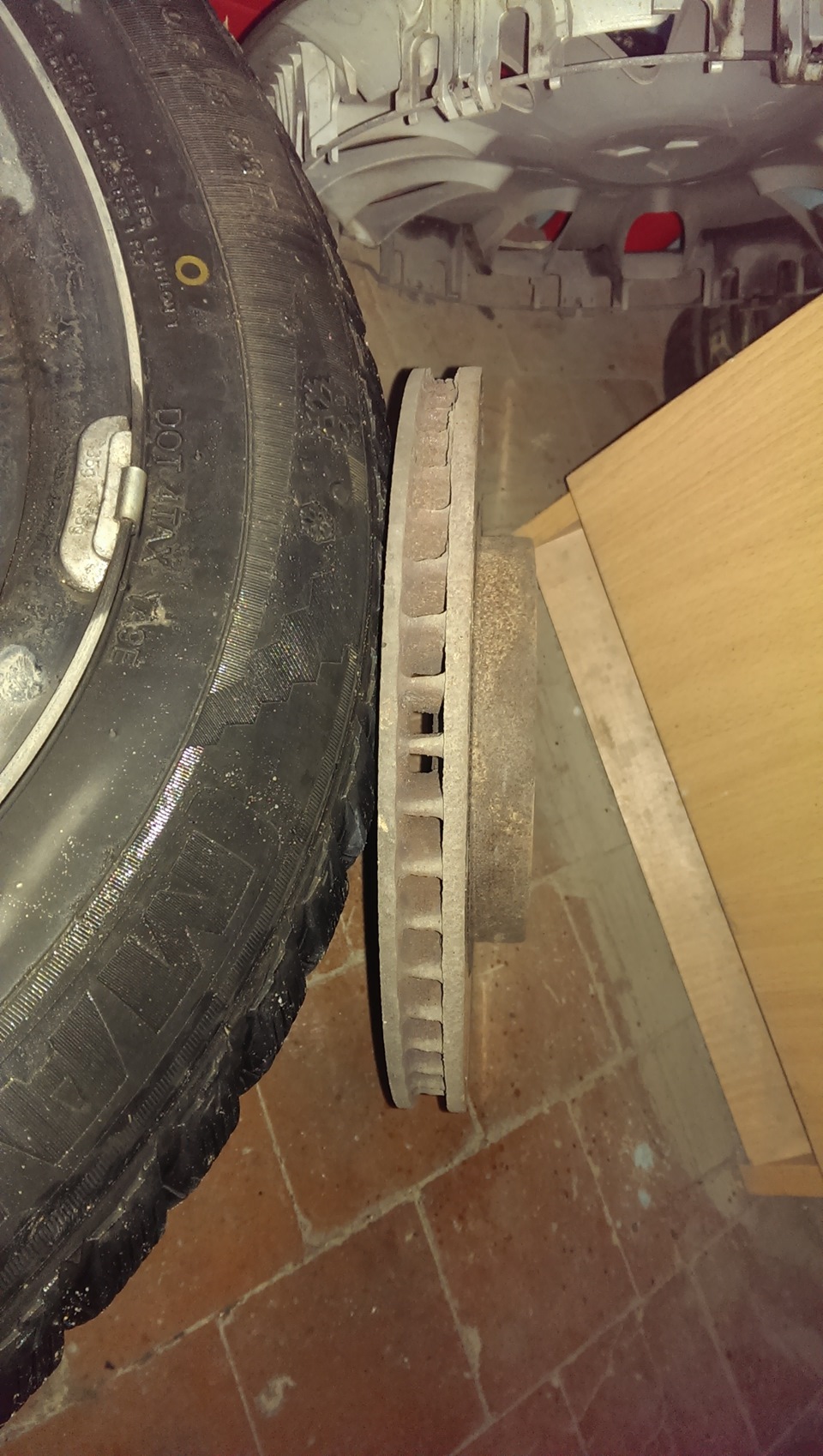 Износ тормозного диска — Mitsubishi Lancer IX, 1,6 л, 2006 года ...