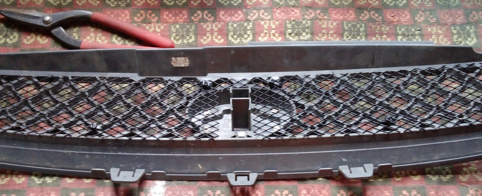 Установка сетки на решетки радиатора — DRIVE2