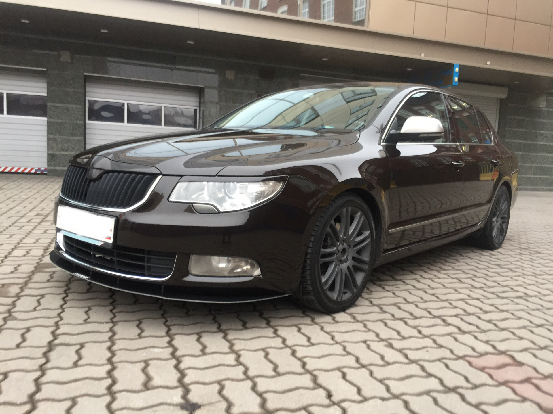 Суперб 2. Skoda Superb mk2. Шкода Суперб 2. Skoda Superb Tuning 2010. Škoda Superb 2014 Tuning.