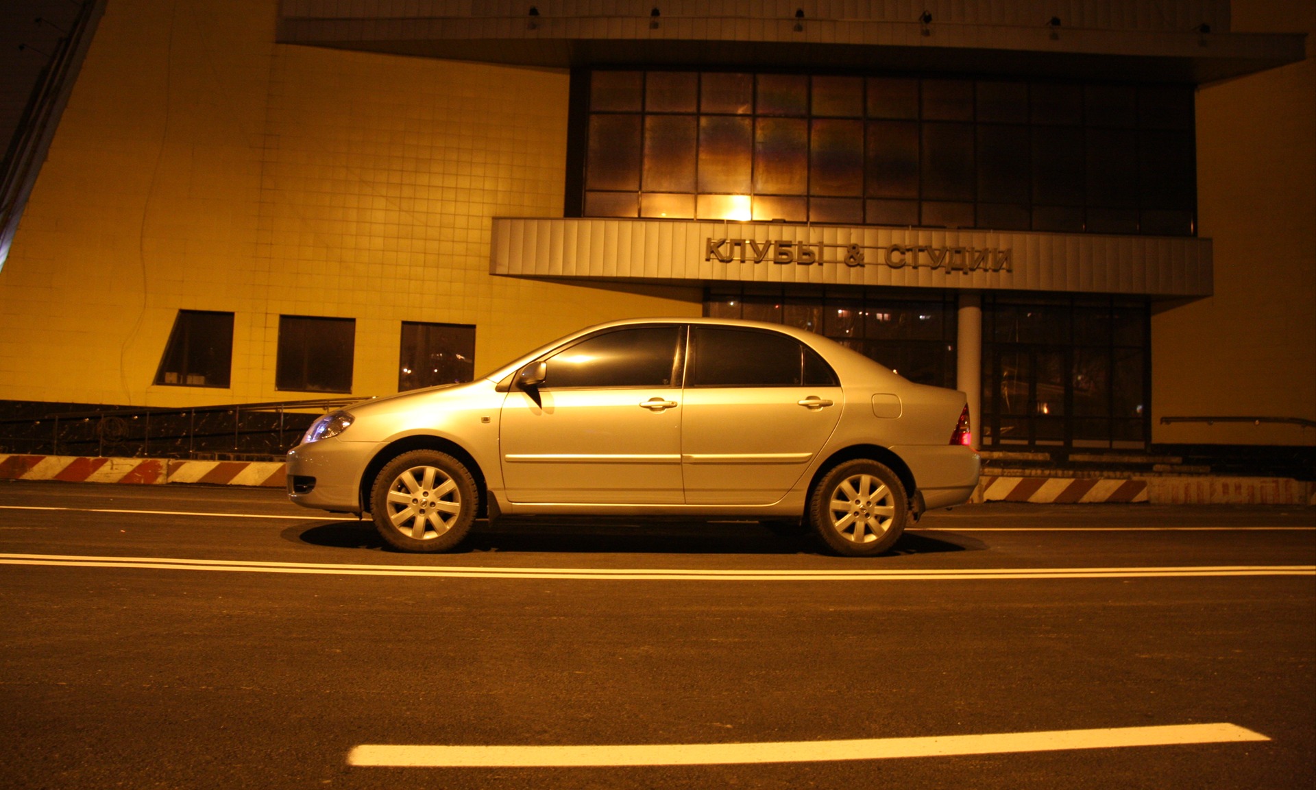    Toyota Corolla 16 2005