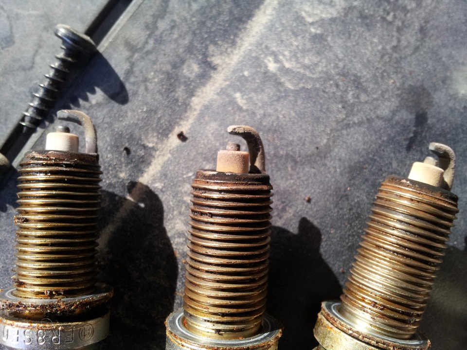 Замена свечей, пробки бачка омывайки, дворников и лямбды. — Peugeot 307 ...