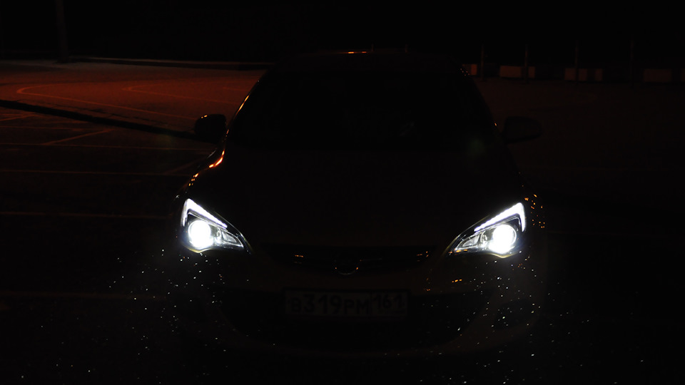 Не выключается полностью салонное освещение в Opel Astra J GTC, в чем ...