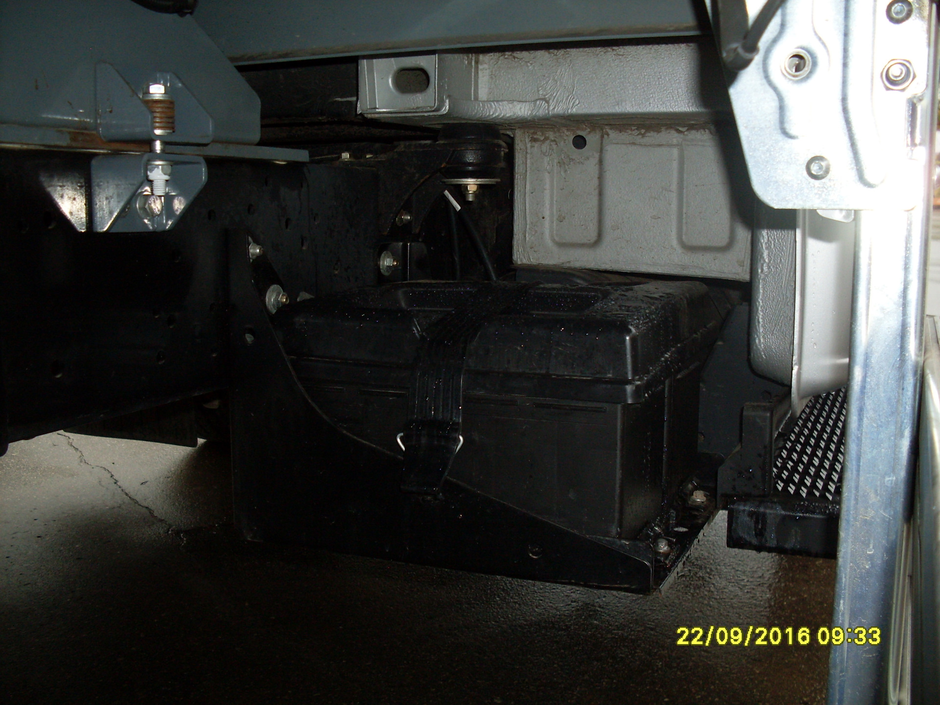 крепление акб газон некст. какой аккумулятор на газоне. акб газ некст 90. какой аккумулятор на газоне. аккумулятор сигнализации land rover defender 110.