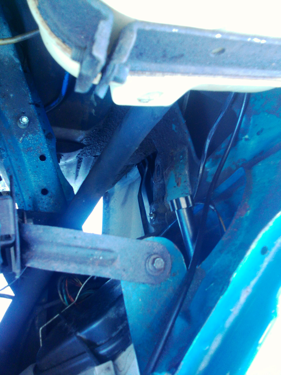 Удаление адсорбера — ГАЗ Газель, 2,4 л, 2009 года | своими руками | DRIVE2