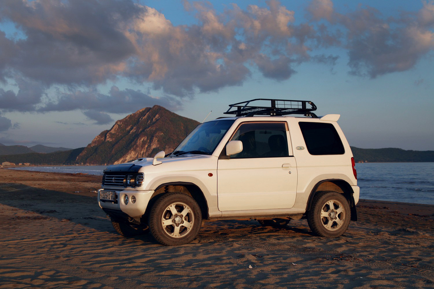 Фото pajero mini