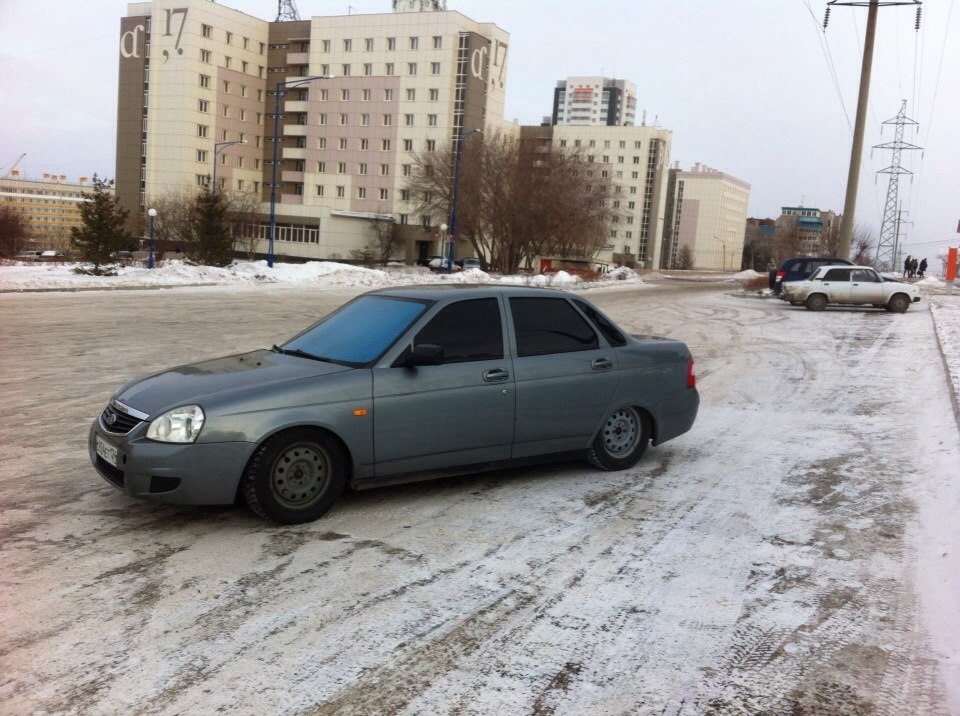 Приора 2 хэтчбек на статике