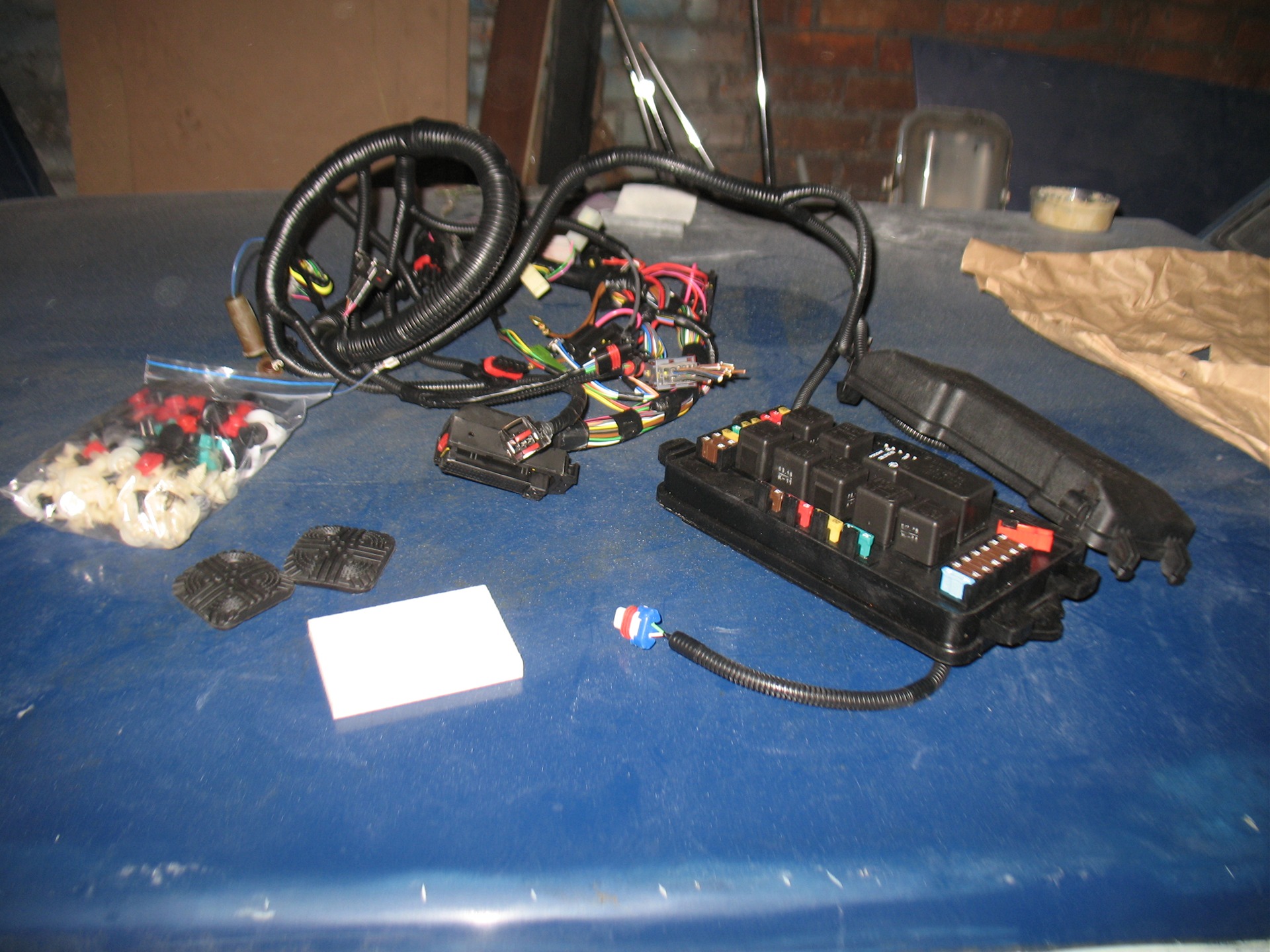 подкапотная коса январь 7. проводка январь 7. 21104-3724026-10 жгут проводов системы зажигания. 1. проводка январь 7.