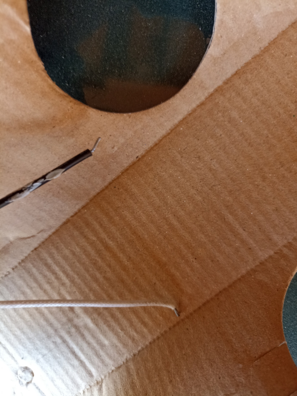 Контакты без клемм, но меня это не остановило) сделал клеммы сам — ГАЗ 3110