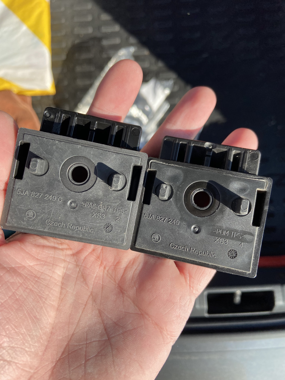 5JA827249B Конусный отбойный буфер VAG | Запчасти на DRIVE2