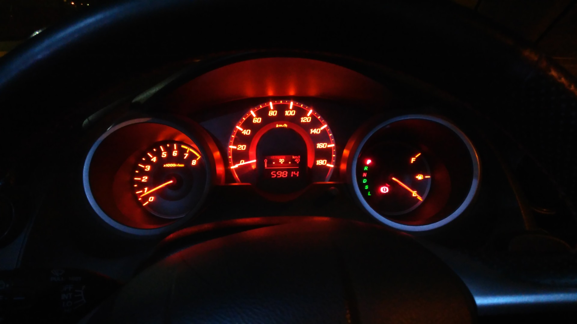 Как снять панель хонда фит Небольшой стайлинг приборки) - Honda Fit (2G), 1,3 л, 2008 года стайлинг DRIVE2