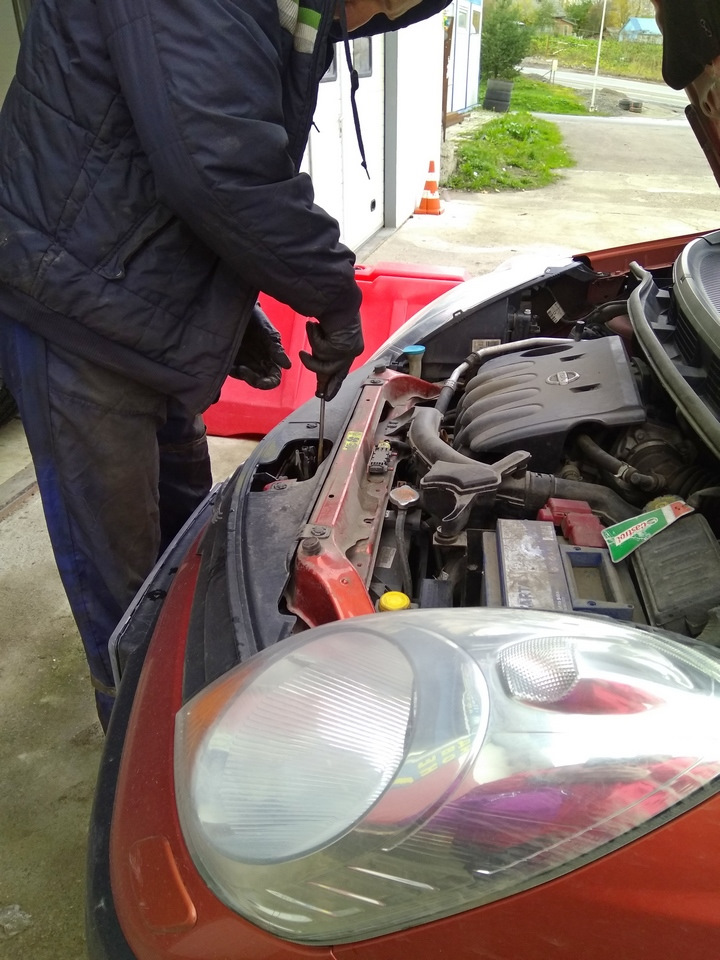 Фото в бортжурнале Nissan Note (1G)