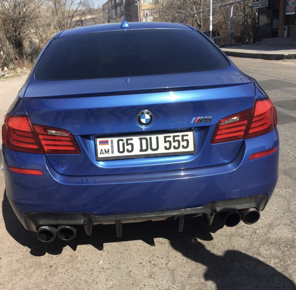 BMW m5 сзади