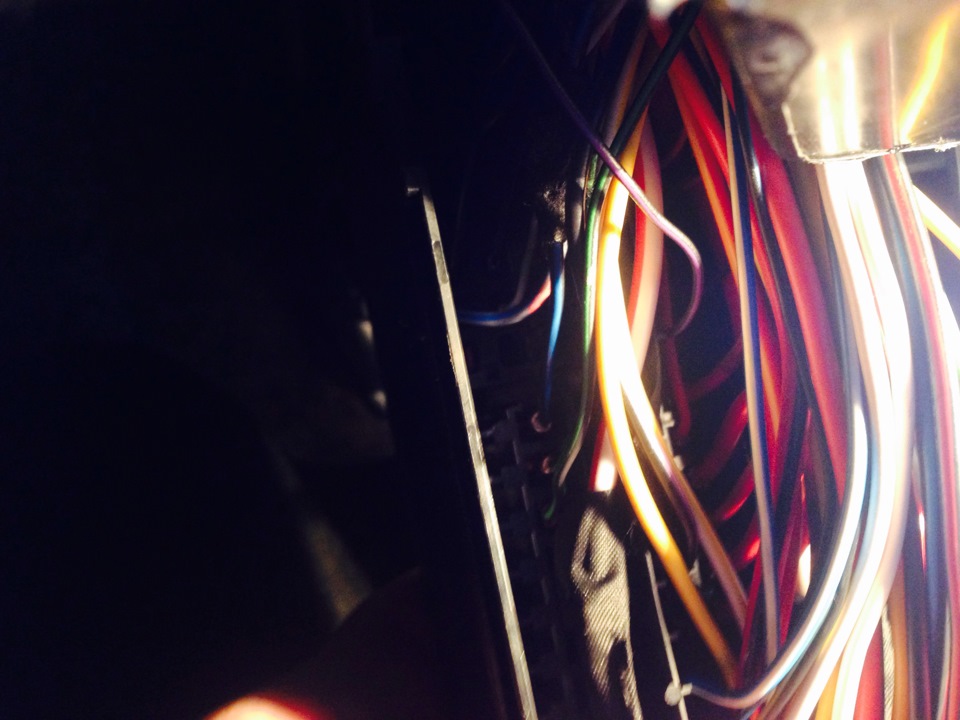 Завели в 16-е гнездо — Volkswagen Polo Sedan