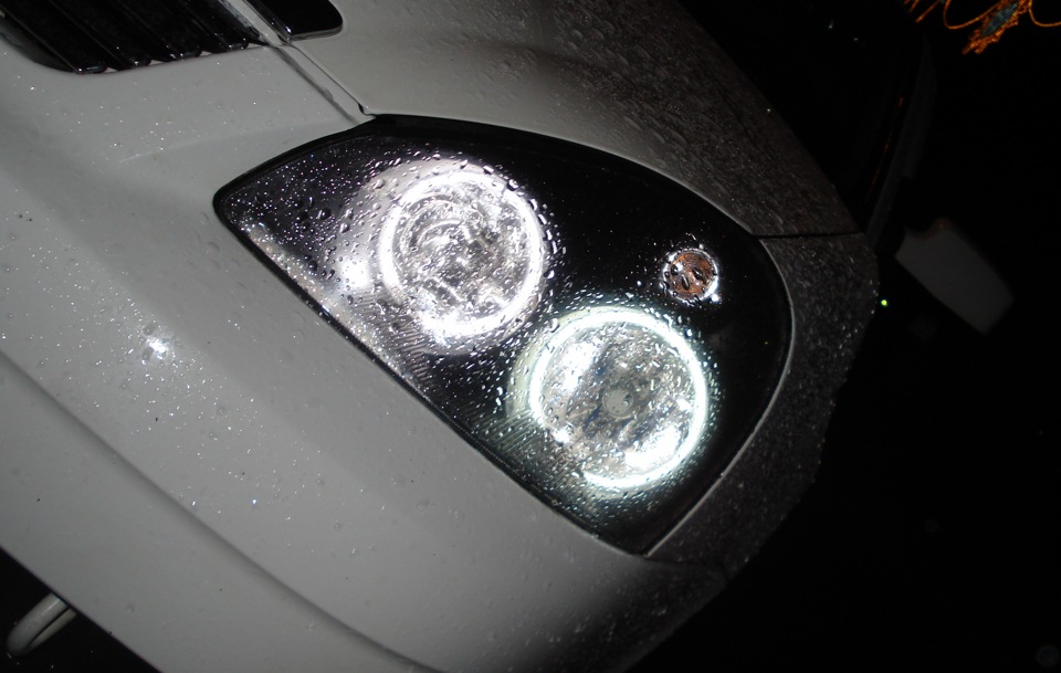 Ангельские глазки — Lada Приора седан, 1,6 л, 2011 года | тюнинг | DRIVE2