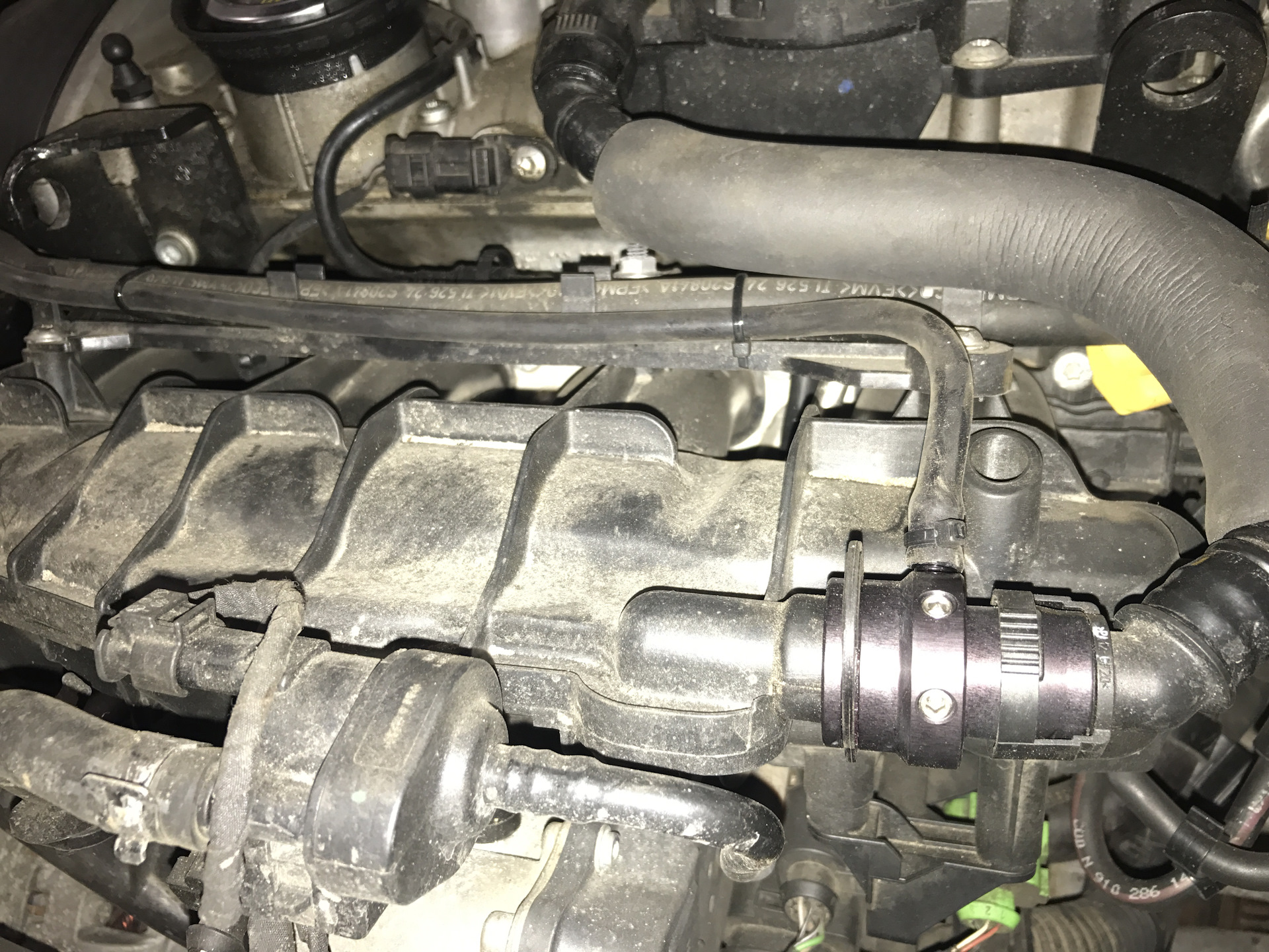 Vw tiguan заслонки впускного коллектора. Заглох тигуан. Замена свечей накала тигуан 2. Не заводится фольксваген пассат. Фольксваген тигуан замена катушек.