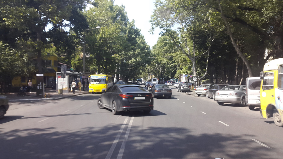 Повернуть через сплошную? Не вопрос! — Mercedes-Benz G-Class (W463 1G)