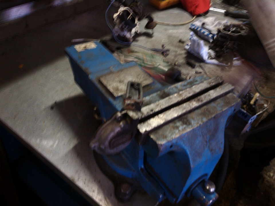 Фото в бортжурнале Mazda 323 III