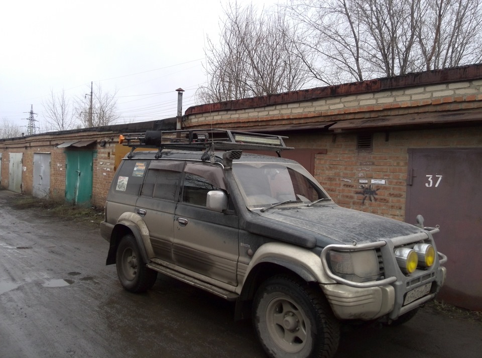 Экспедиционный багажник на паджеро 2 своими руками