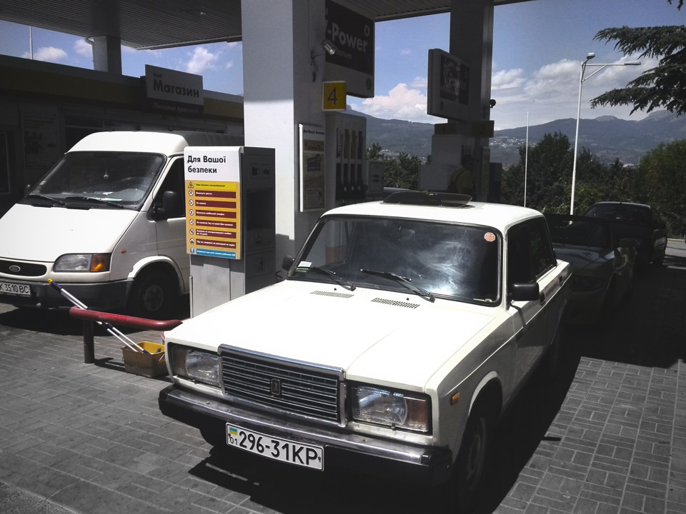 Покраска клапанной крышки и "кастрюли" + заправка — Lada 2107, 1,5 л ...