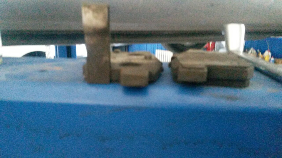 Замена задних колодок, резинок дворников и чистка кондиционера. — DRIVE2