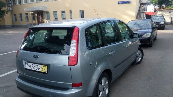 Ford C-Max Это 2 форд минивет