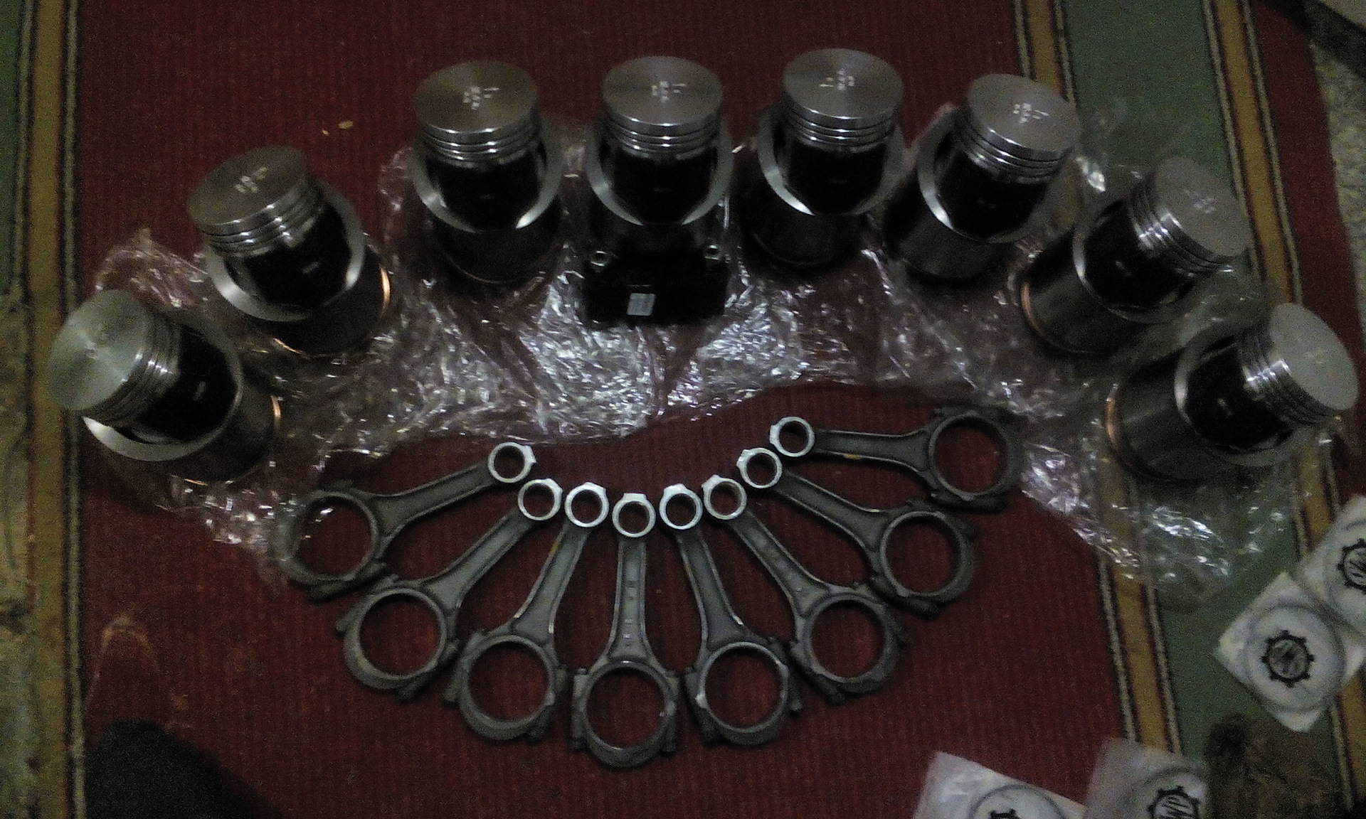 Поршневая группа на V8 — ГАЗ 2410, 4,2 л, 1987 года | запчасти | DRIVE2