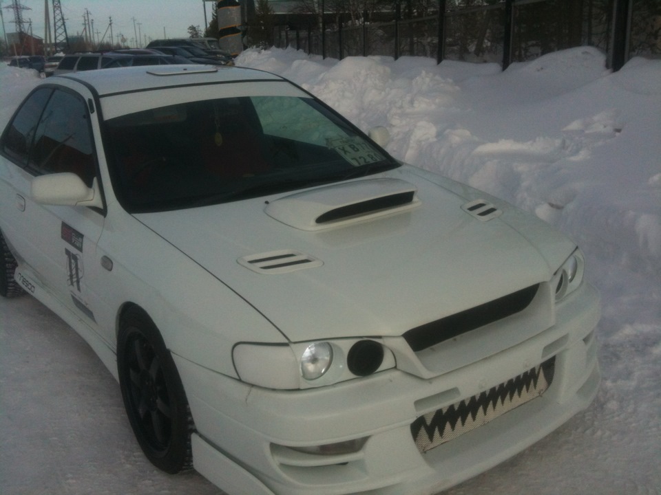 Продам бампер и решетку на гц — DRIVE2