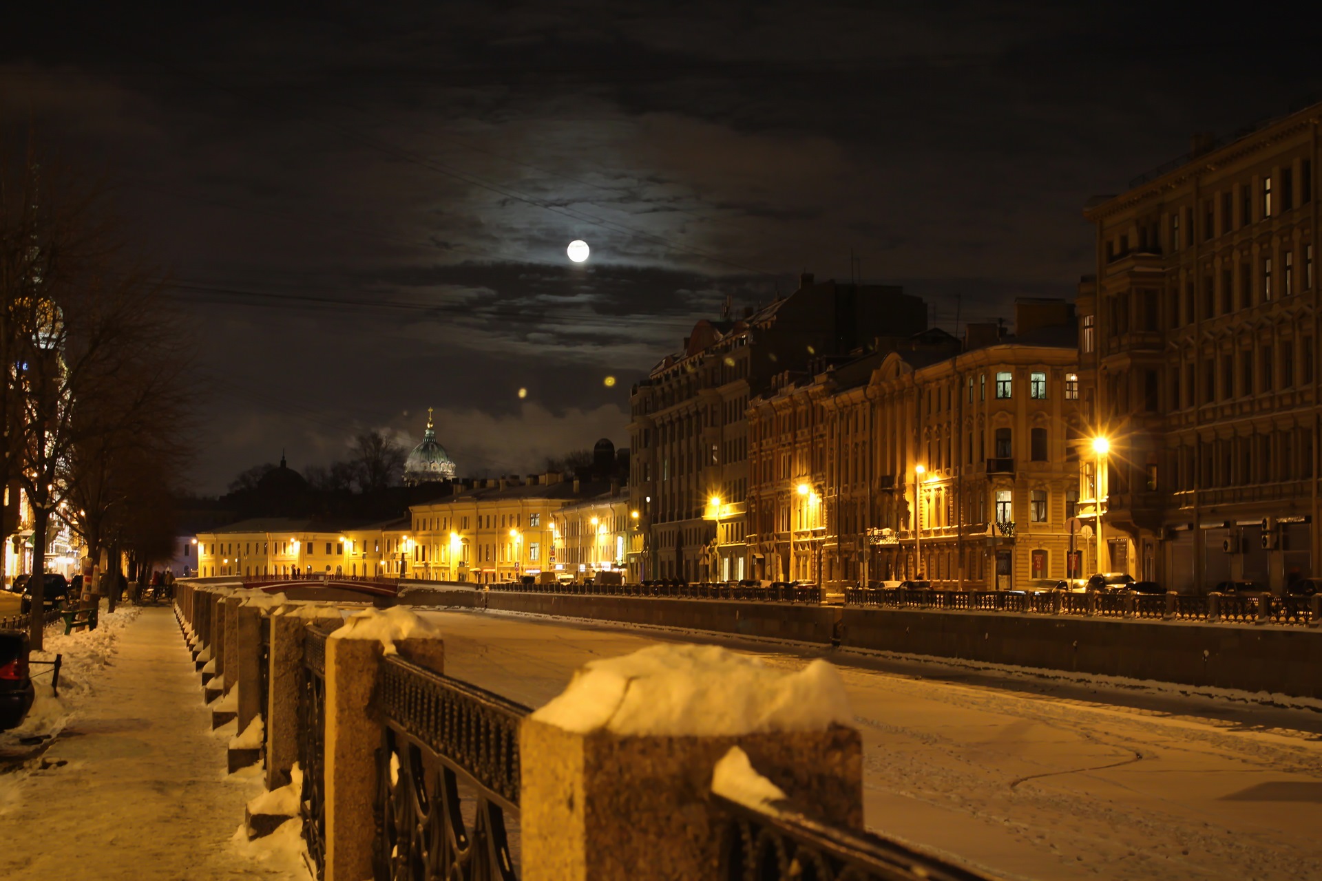 Зимний Санкт-Петербург ночью