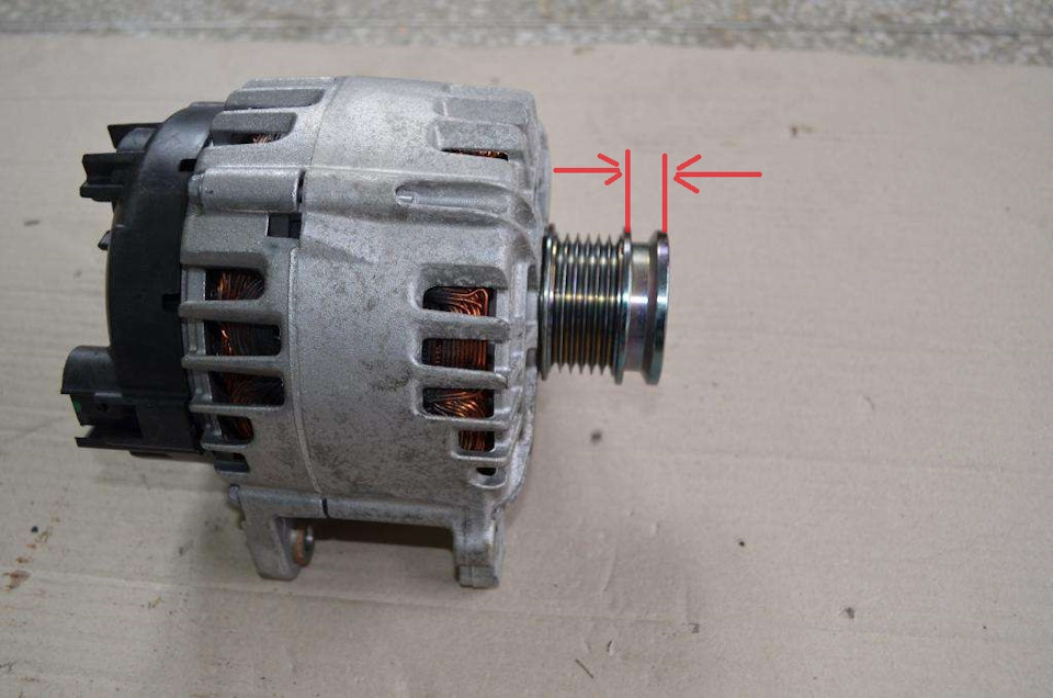 Старый генератор 04E903023K (фото из интернета) — Skoda Octavia A7 Mk3. Запчасти на фото: 04E903023K