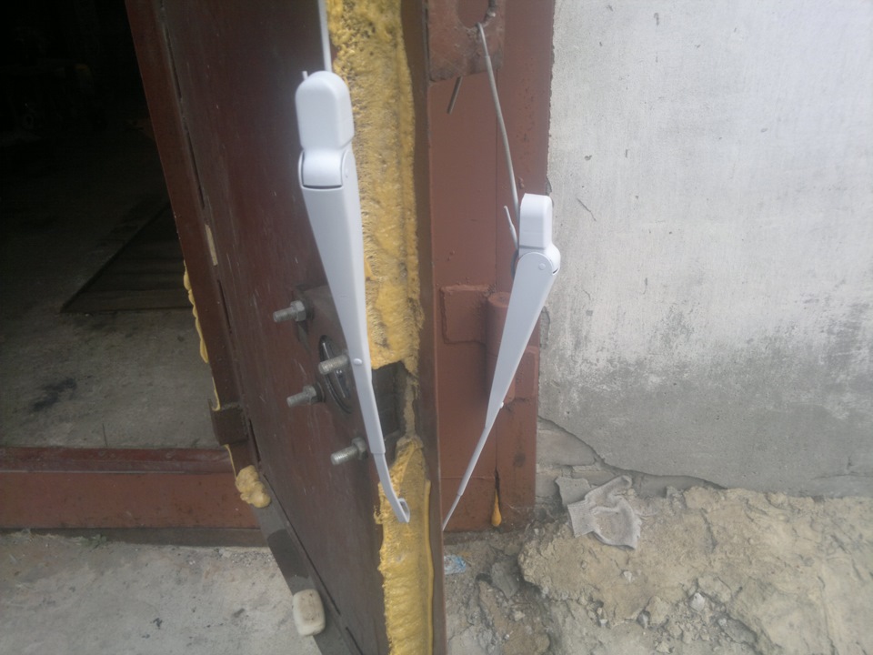 Покраска поводков дворников 2114+ наклейки под капот — Lada 2114, 1,6 л ...