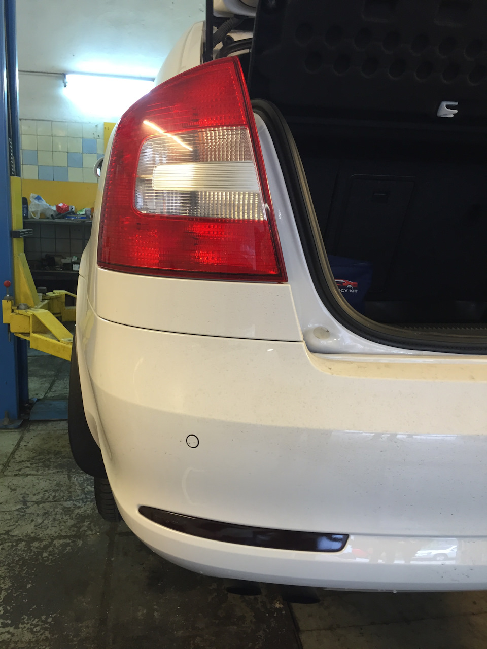 Затонировал задние Фонари. — Skoda Octavia A5 Mk2, 1,8 л, 2012 года ...