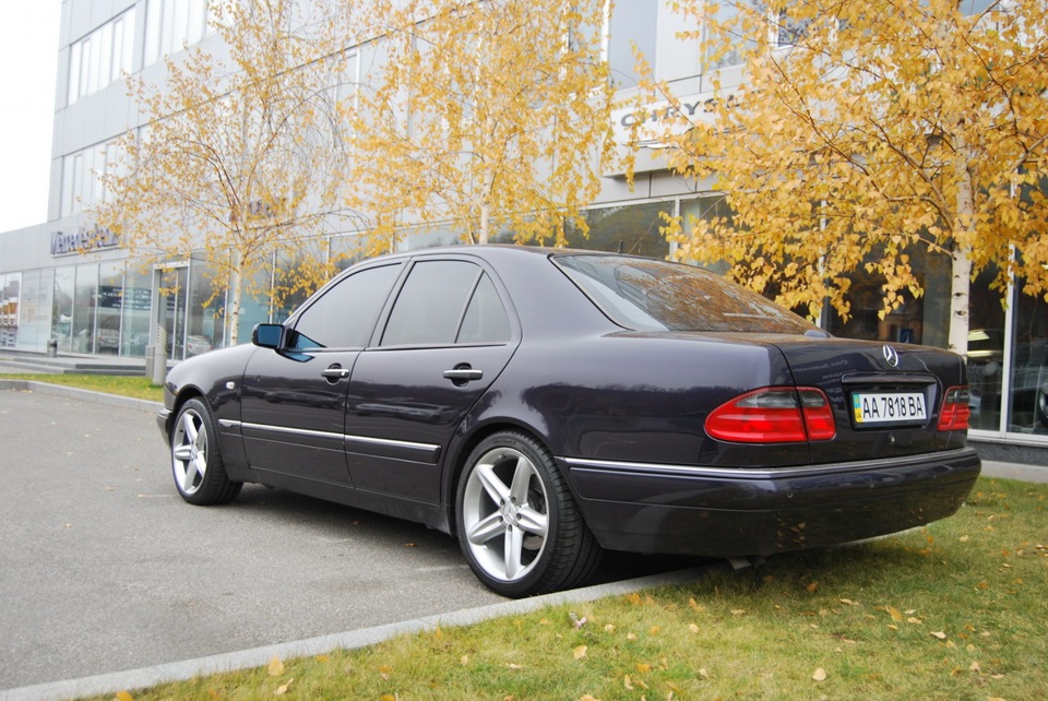 W210 Black Wheels