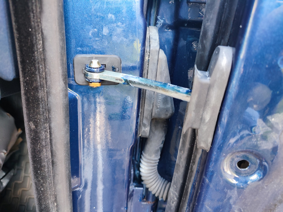 Восстановление петель дверей — BMW 5 series (E34), 2 л, 1991 года ...